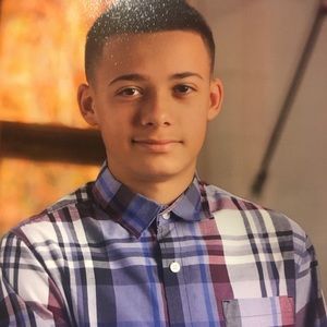 Meet your Posher, Dominic